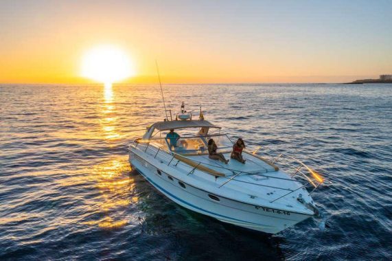 skyline cruiser tenerife , fairline 42 motor boat charter3