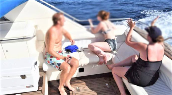 tenerife-motor-boat-charter-fairline (10)